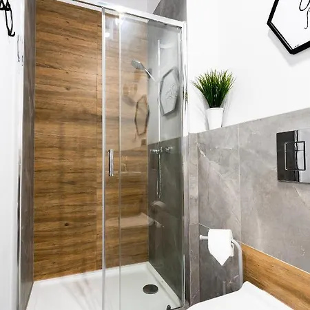 Pod Arkadami Varsovie